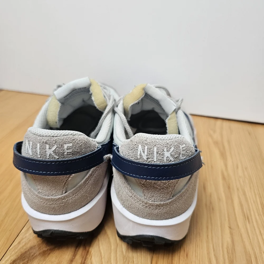 Nike Waffle Debut Light Silver Valerian‎ Blue Sneaker DH9523-005 Women’s Size 10